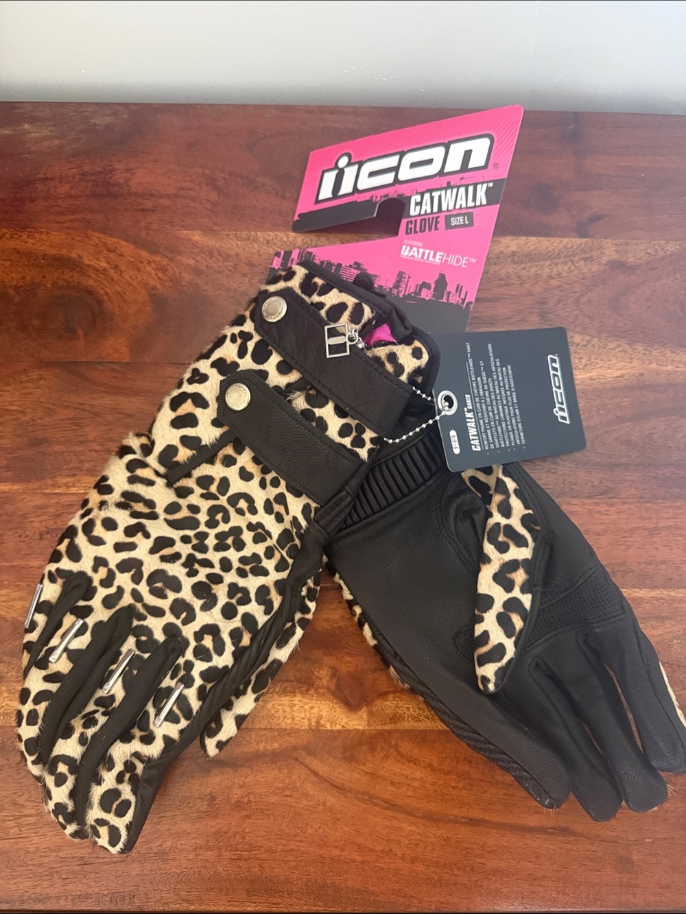 ICON Catwalk Women's Leopard Print Motorcycle Gloves - Black & Tan